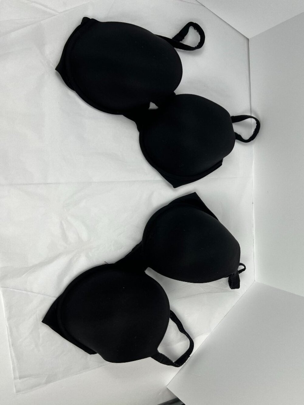 Lot of 2 Victorias Secret Body by Victoria Perfect Shape T-Shirt Bra 38DD Black